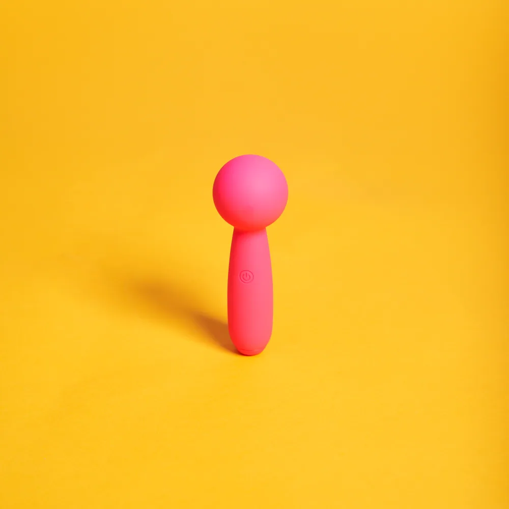 Lolly Mini Wand Vibrator — detail view
